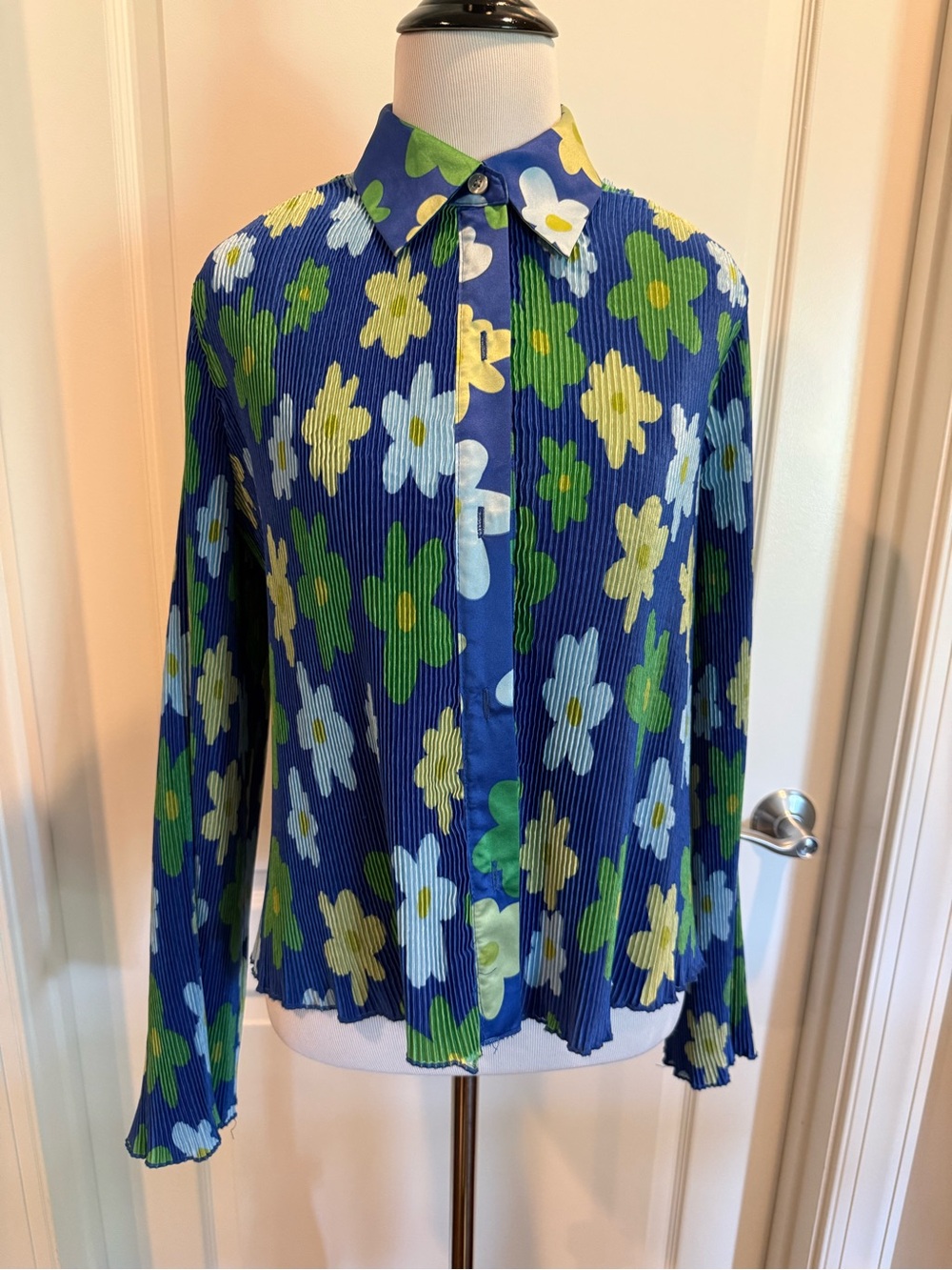 Women's Blue Floral Button-Up Shirt